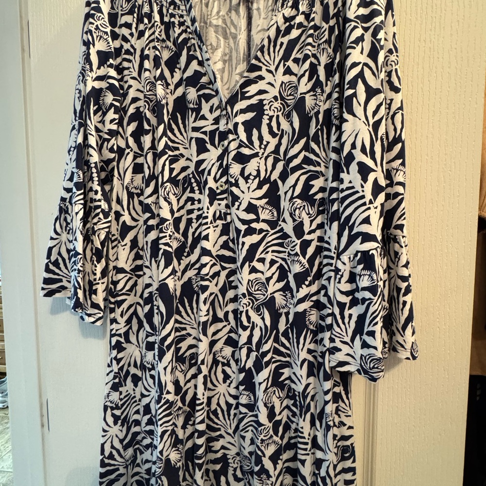Lilly Pulitzer Navy and White Patterned Top